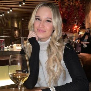 Meet your Posher, Rachel